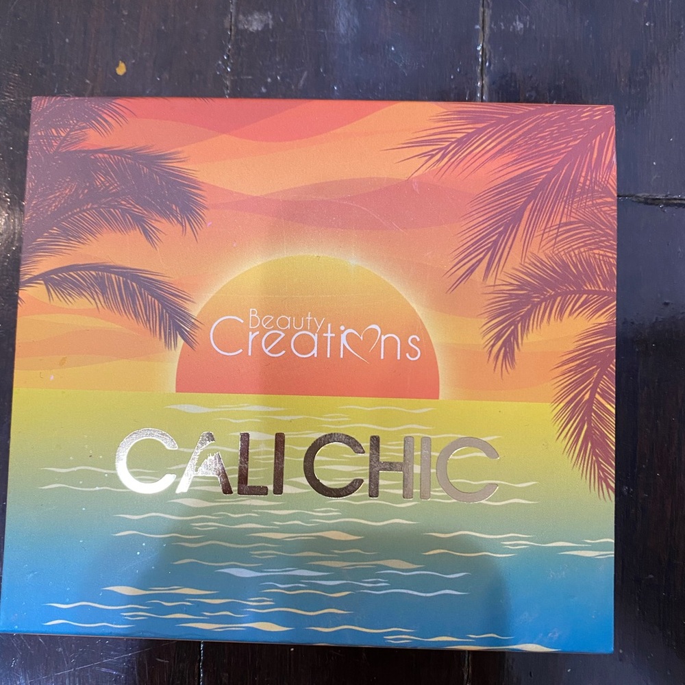 Beauty Creations Cali Chic 9 eye shadow palate